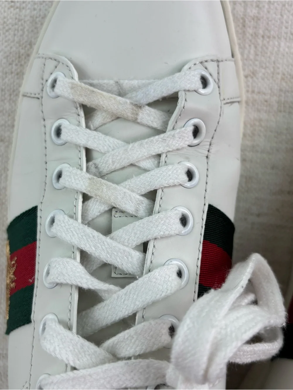 Gucci White Leather Sneakers with Red and Green Stripe and Red Heel